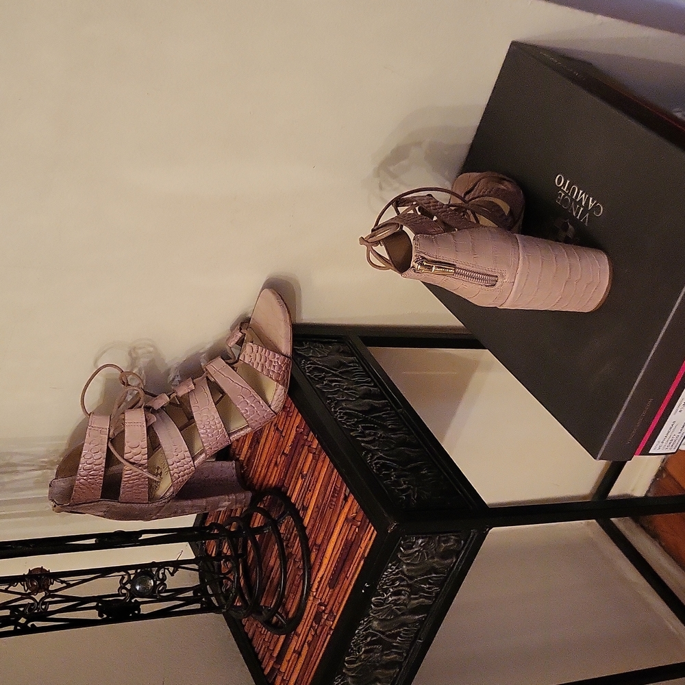 Sandal